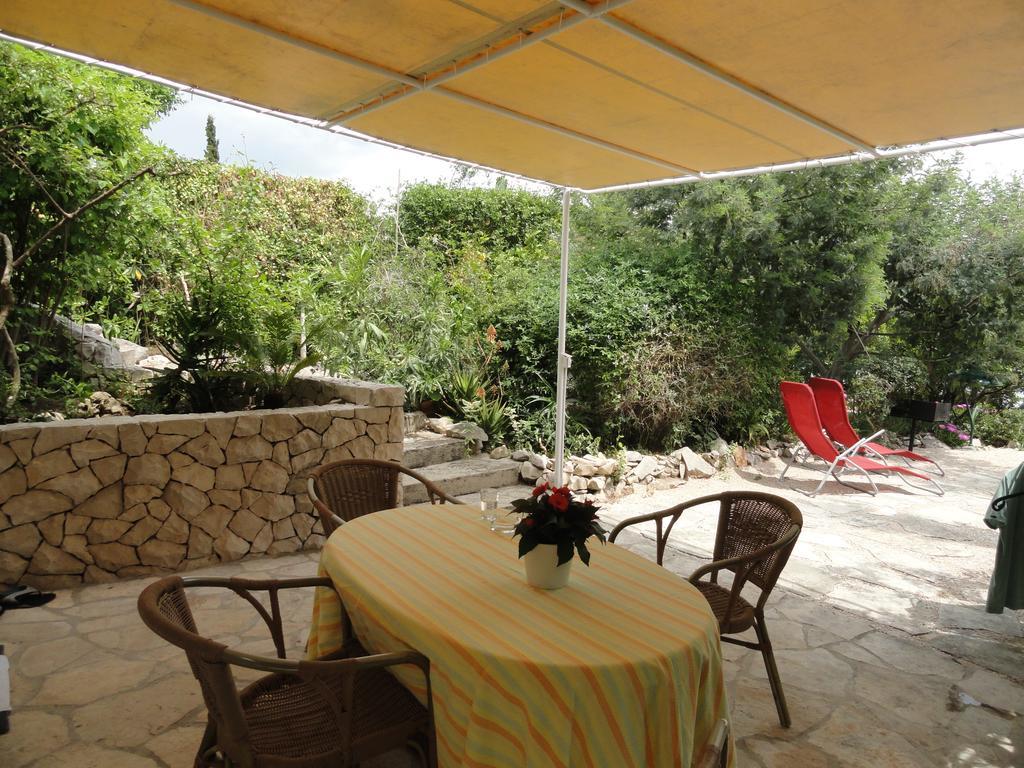 Apartments Grbin (Adults Only) Lumbarda Rum bild