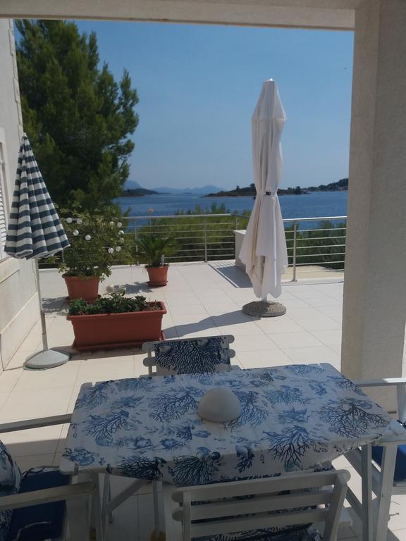 Apartments Grbin (Adults Only) Lumbarda Rum bild